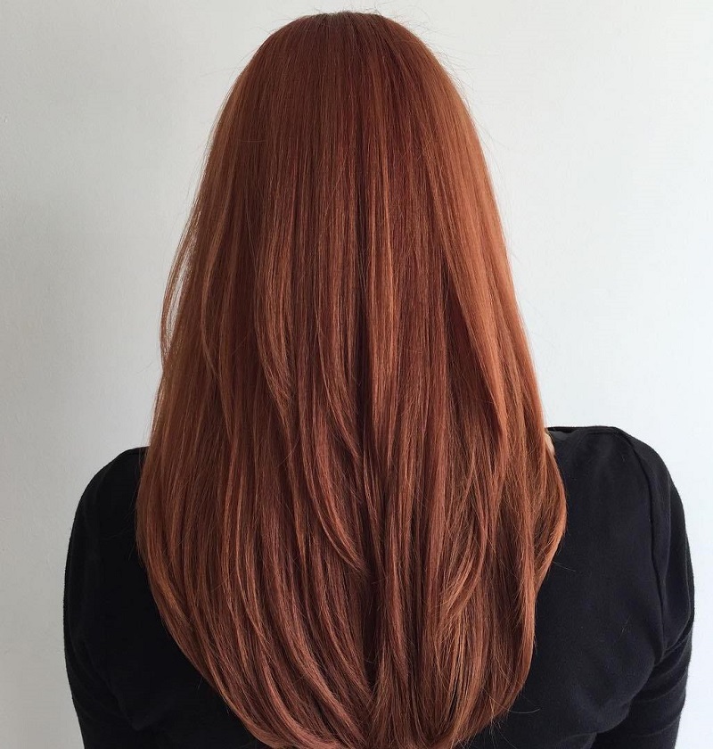 Long and straight haircuts and hairstyles that give you years