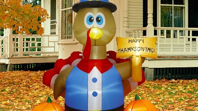 Get Creative with DIY Thanksgiving Yard Decorations