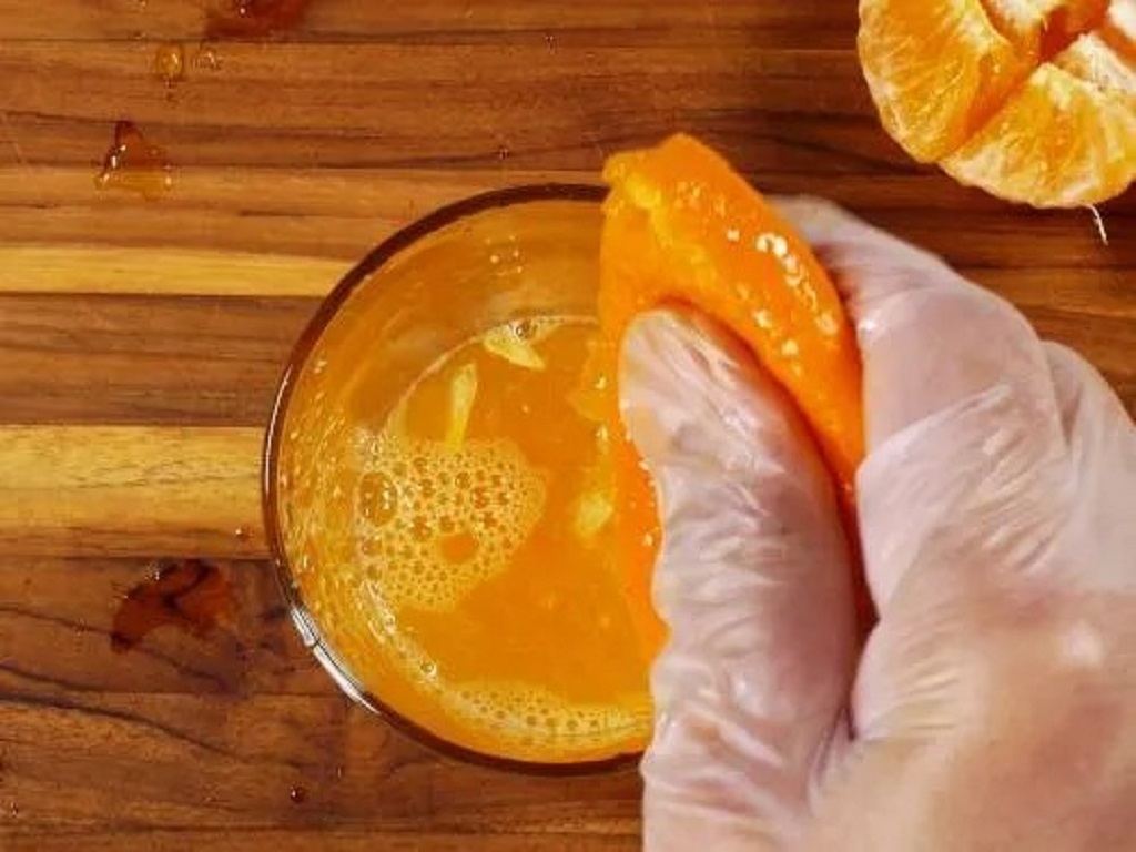 What fruits are easiest to juice without a juicer